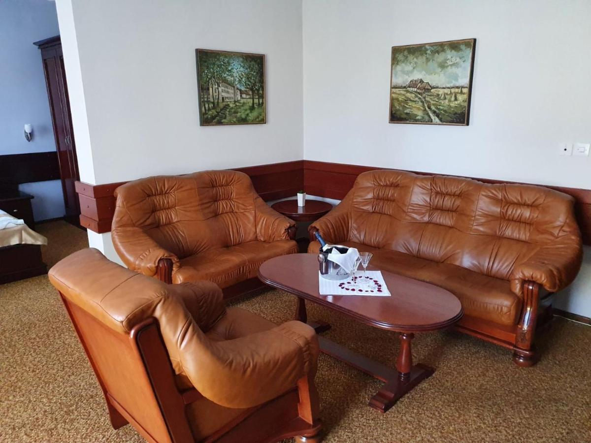 Hotel Biser Panonija Duboka Dış mekan fotoğraf