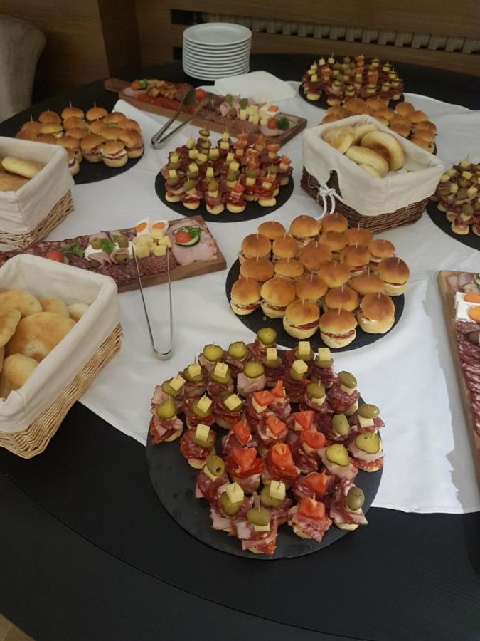 Hotel Biser Panonija Duboka Dış mekan fotoğraf