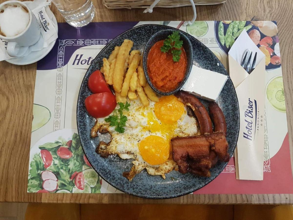 Hotel Biser Panonija Duboka Dış mekan fotoğraf