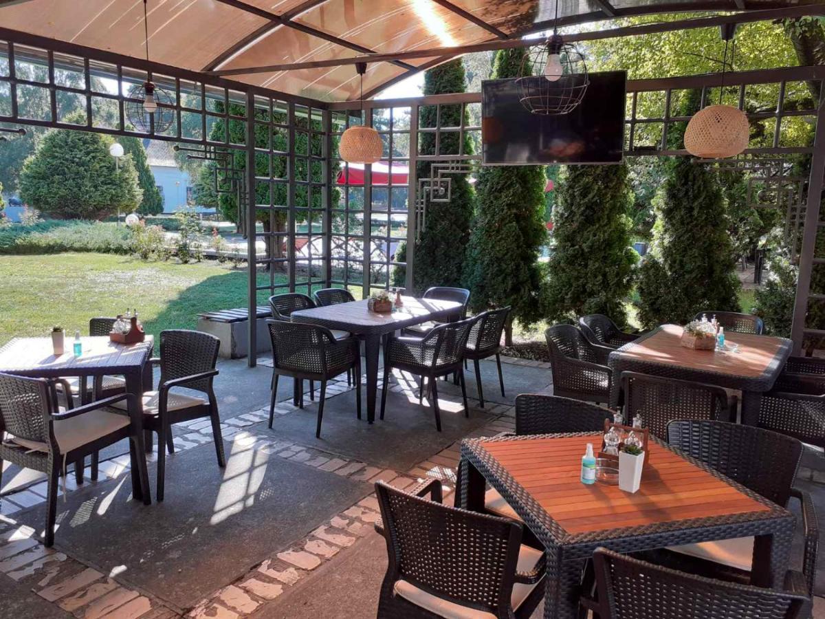 Hotel Biser Panonija Duboka Dış mekan fotoğraf